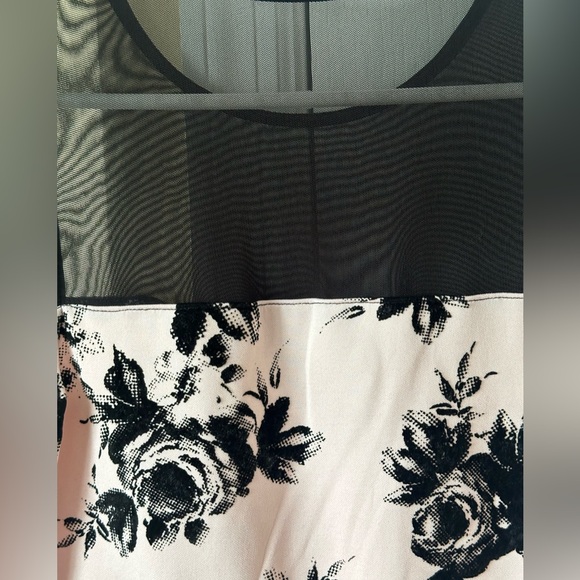 Adorable Trixxi Dress - Picture 4 of 5